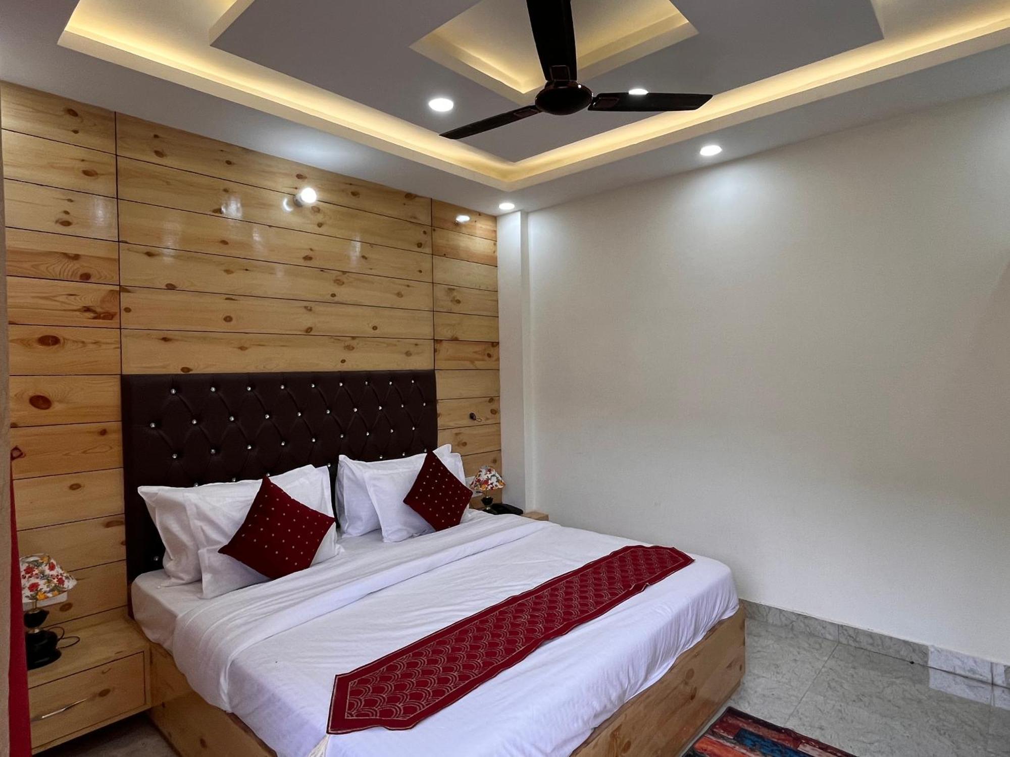 Kamlesh Lodge 巴夫那加尔 外观 照片